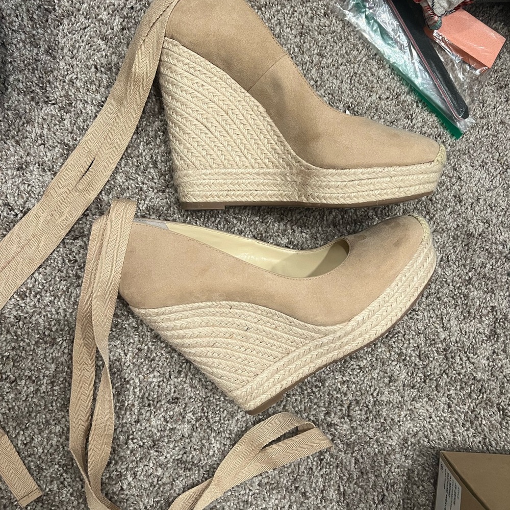 Jessica Simpson Tan Wedge Espadrilles with Ankle Ties - Picture 4 of 8